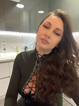 Snapshot of claraxjoyy chatting on 02/15/25, 04:47 claraxjoyy online show from 02/15/25, 04:47