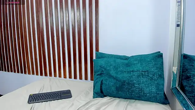 KRYSSTARITTER4 online show from 02/15/25, 04:12