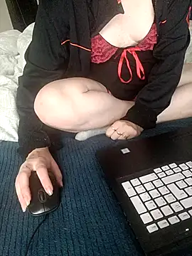 Snapshot of AnnalSV91 chatting on 10/02/25, 11:17 AnnalSV91 online show from 10/02/25, 11:17