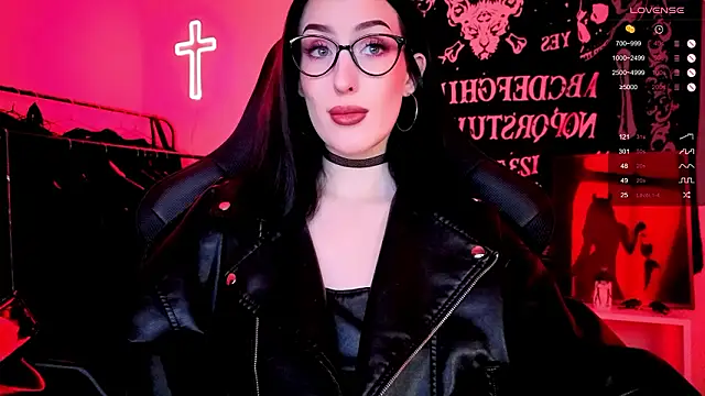 Miss Alice   online show from 02/18/26, 11:44