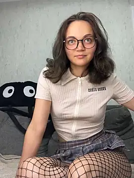 TheYourL online show from 09/19/25, 09:15