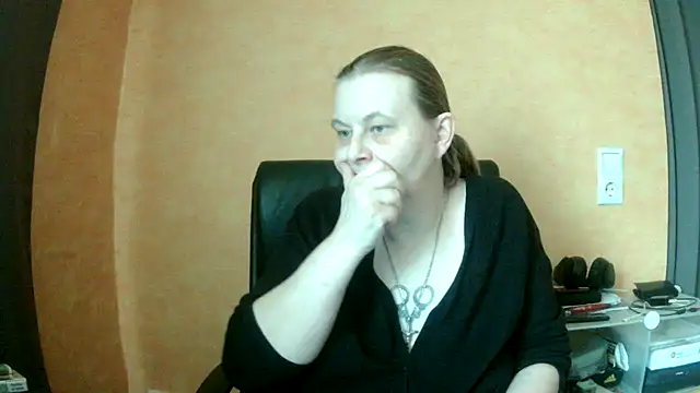 Sweet Phoenix online show from 01/13/25, 01:49