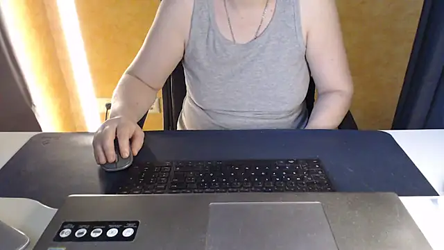 Sweet Phoenix online show from 06/05/26, 06:09