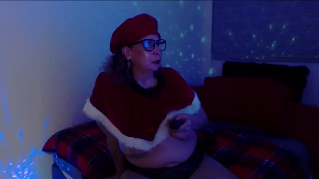 Snapshot of milchanel chatting on 12/25/24, 05:16 milchanel online show from 12/25/24, 05:16