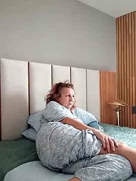 Snapshot of milchanel chatting on 02/27/25, 05:04 milchanel online show from 02/27/25, 05:04