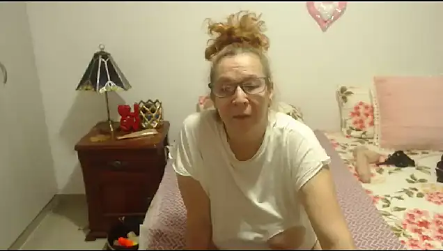 Snapshot of milchanel chatting on 09/10/25, 06:46 milchanel online show from 09/10/25, 06:46