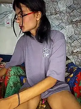 Snapshot of Enna_Zarza_ chatting on 09/20/25, 06:03 Enna Zarza online show from 09/20/25, 06:03