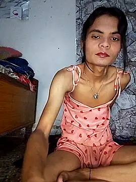 Snapshot of Enna_Zarza_ chatting on 10/26/25, 06:30 Enna Zarza online show from 10/26/25, 06:30