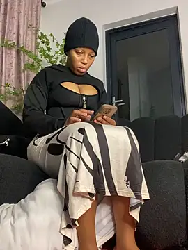 Thando04 online show from 12/21/25, 07:43