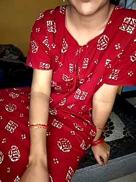 lovelygirl4567 online show from 09/27/25, 04:56