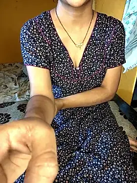 lovelygirl4567 online show from 10/08/25, 03:26