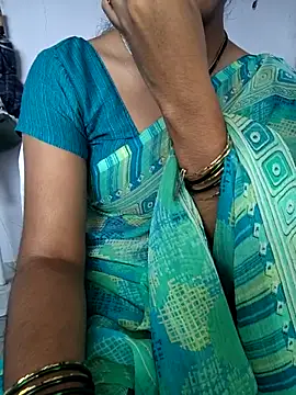 lovelygirl4567 online show from 01/07/26, 06:16