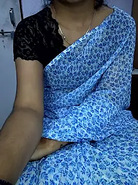 lovelygirl4567 online show from 02/15/26, 02:36