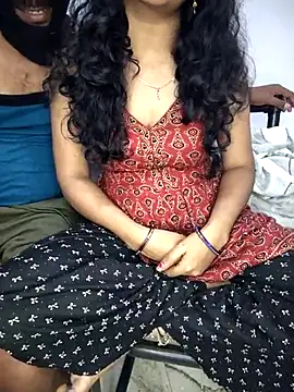 lovelygirl4567 online show from 02/24/26, 05:00