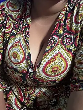 Snapshot of Lovely-Shivani chatting on 02/07/26, 06:11 Lovely-Shivani online show from 02/07/26, 06:11