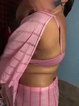 Snapshot of Lovely-Shivani chatting on 02/22/26, 10:14 Lovely-Shivani online show from 02/22/26, 10:14