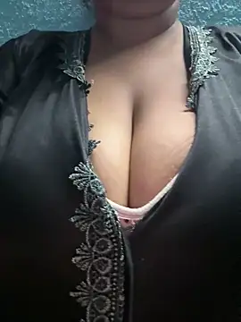 Snapshot of Lovely-Shivani chatting on 03/13/26, 06:03 Lovely-Shivani online show from 03/13/26, 06:03