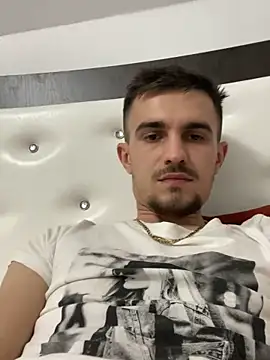 Snapshot of Demonpull69 chatting on 03/10/25, 06:12 Demonpull69 online show from 03/10/25, 06:12