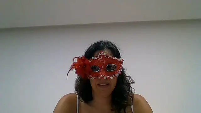 couple-tuga online show from 06/29/26, 10:43