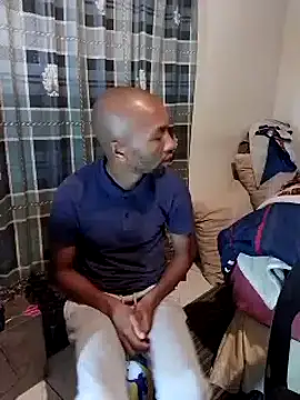 Snapshot of MKbesxxx chatting on 03/15/25, 06:32 MKbesxxx online show from 03/15/25, 06:32