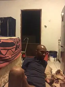 Snapshot of MKbesxxx chatting on 10/14/25, 08:53 MKbesxxx online show from 10/14/25, 08:53