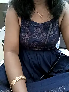 Snapshot of Tamil_Vishalini chatting on 11/15/25, 05:38 Tamil Vishalini online show from 11/15/25, 05:38