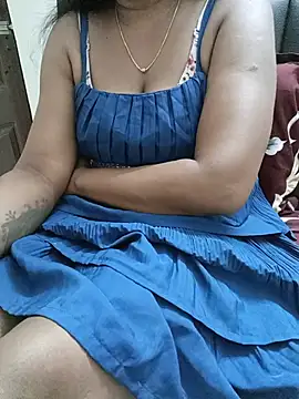 Snapshot of Tamil_Vishalini chatting on 06/26/26, 05:50 Tamil Vishalini online show from 06/26/26, 05:50