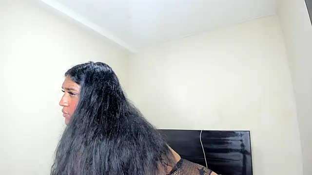 Snapshot of madisonbrunette chatting on 03/06/25, 07:25 madisonbrunette online show from 03/06/25, 07:25