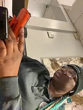 DamnBubbles online show from 01/19/25, 09:45