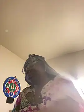 DamnBubbles online show from 03/14/25, 03:04