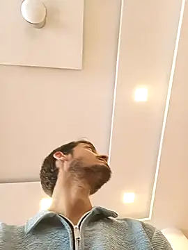 Tarun 0026 online show from 10/26/25, 05:35