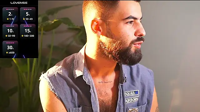 Snapshot of HairyRobxxx chatting on 10/01/25, 02:34 HairyRobxxx online show from 10/01/25, 02:34