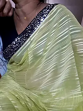 shamritha99 online show from 02/03/25, 09:41