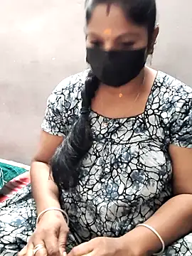 shamritha99 online show from 09/26/25, 04:33