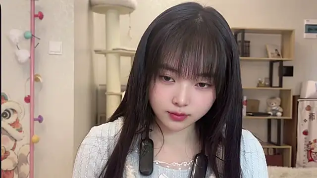 Snapshot of Chenjing0 chatting on 12/18/25, 04:18 Chenjing0 online show from 12/18/25, 04:18