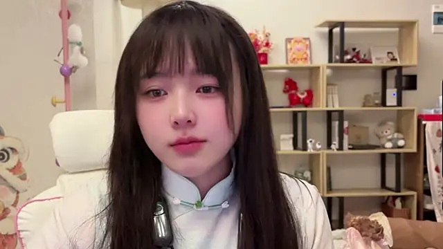 Snapshot of Chenjing0 chatting on 02/17/26, 01:40 Chenjing0 online show from 02/17/26, 01:40