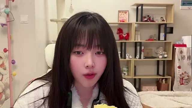 Snapshot of Chenjing0 chatting on 03/03/26, 12:55 Chenjing0 online show from 03/03/26, 12:55