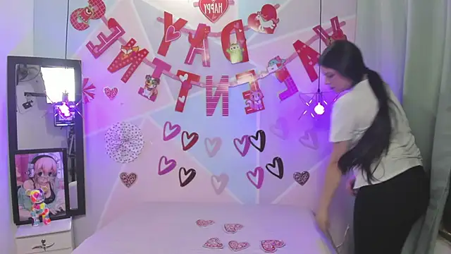 Snapshot of katy_handerson chatting on 02/14/25, 01:18 katy handerson online show from 02/14/25, 01:18