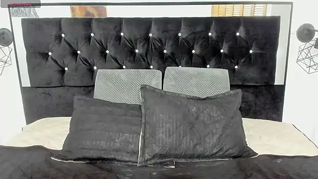 Snapshot of jisuscat chatting on 10/28/25, 06:54 jisuscat online show from 10/28/25, 06:54