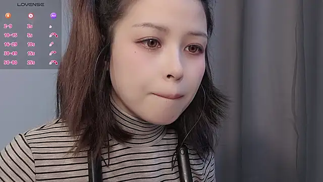 Snapshot of Lucky-xiuxiu chatting on 11/29/25, 03:59 Lucky-xiuxiu online show from 11/29/25, 03:59