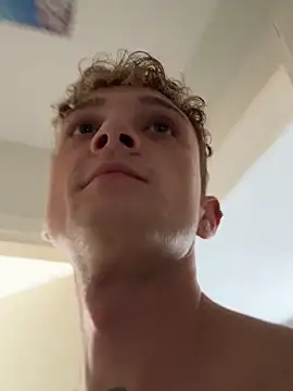 Snapshot of verici34 chatting on 10/16/25, 07:09 verici34 online show from 10/16/25, 07:09