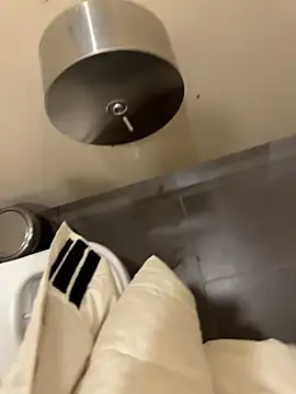 Snapshot of verici34 chatting on 02/22/26, 09:08 verici34 online show from 02/22/26, 09:08