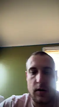 Snapshot of Golden_Alex chatting on 01/05/25, 06:24 Golden Alex online show from 01/05/25, 06:24