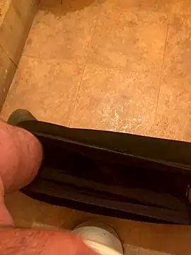 Snapshot of balint35 chatting on 10/09/25, 06:44 balint35 online show from 10/09/25, 06:44