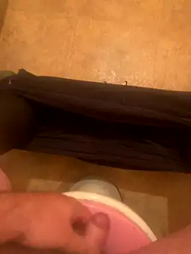 Snapshot of balint35 chatting on 10/16/25, 06:03 balint35 online show from 10/16/25, 06:03