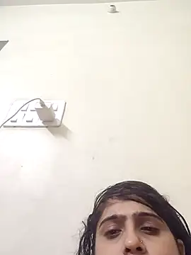 Snapshot of shreya1765 chatting on 11/22/25, 06:34 shreya1765 online show from 11/22/25, 06:34