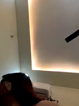 Snapshot of shreya1765 chatting on 12/03/25, 08:56 shreya1765 online show from 12/03/25, 08:56