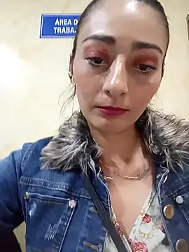 BELLA--26 online show from 01/30/25, 07:15