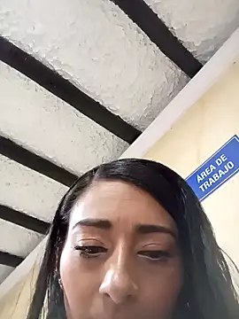 BELLA--26 online show from 02/04/25, 03:04