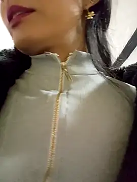 BELLA--26 online show from 02/07/25, 08:42